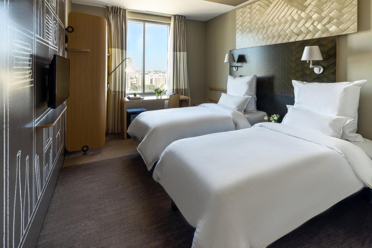 Twin Room with Skyline View